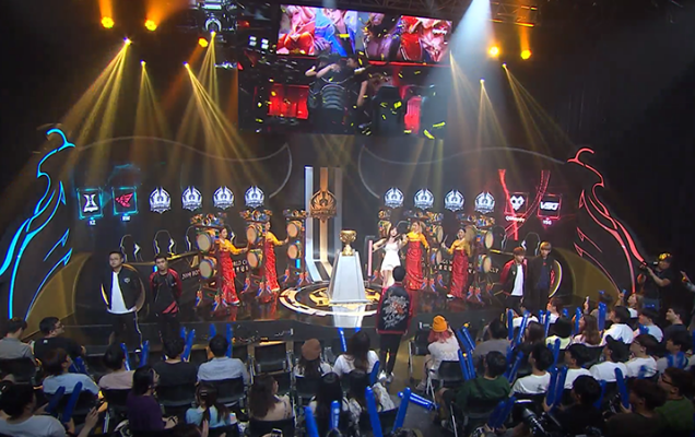 EPL S20 小组赛：险中求胜 FaZe 2-0击败FlyQuest